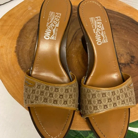 Salvatore Ferragamo Wedges - Picture 5 of 11